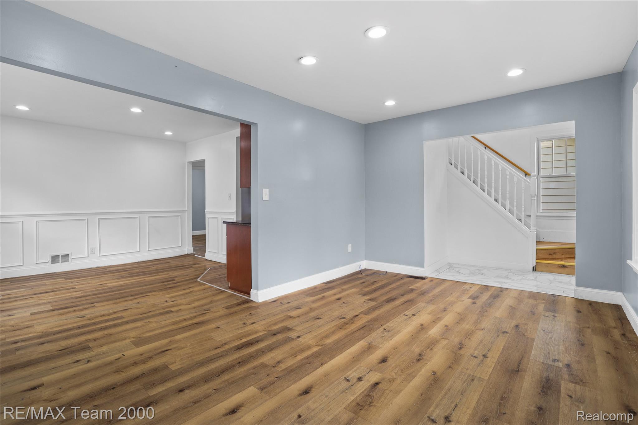 24903 Dunning Street Property Photo 11