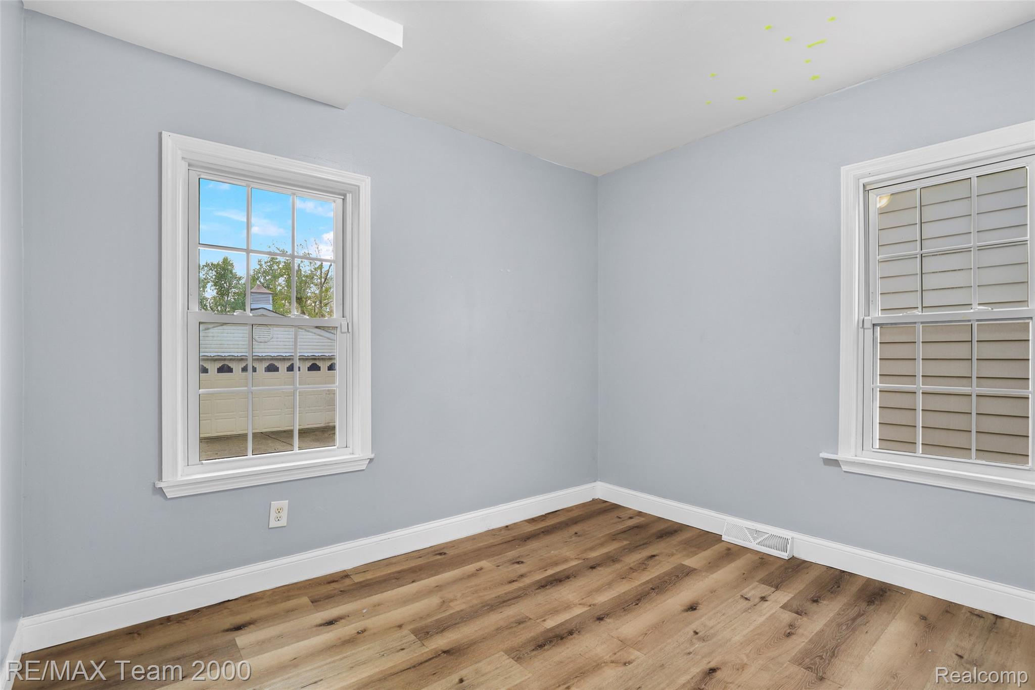 24903 Dunning Street Property Photo 16