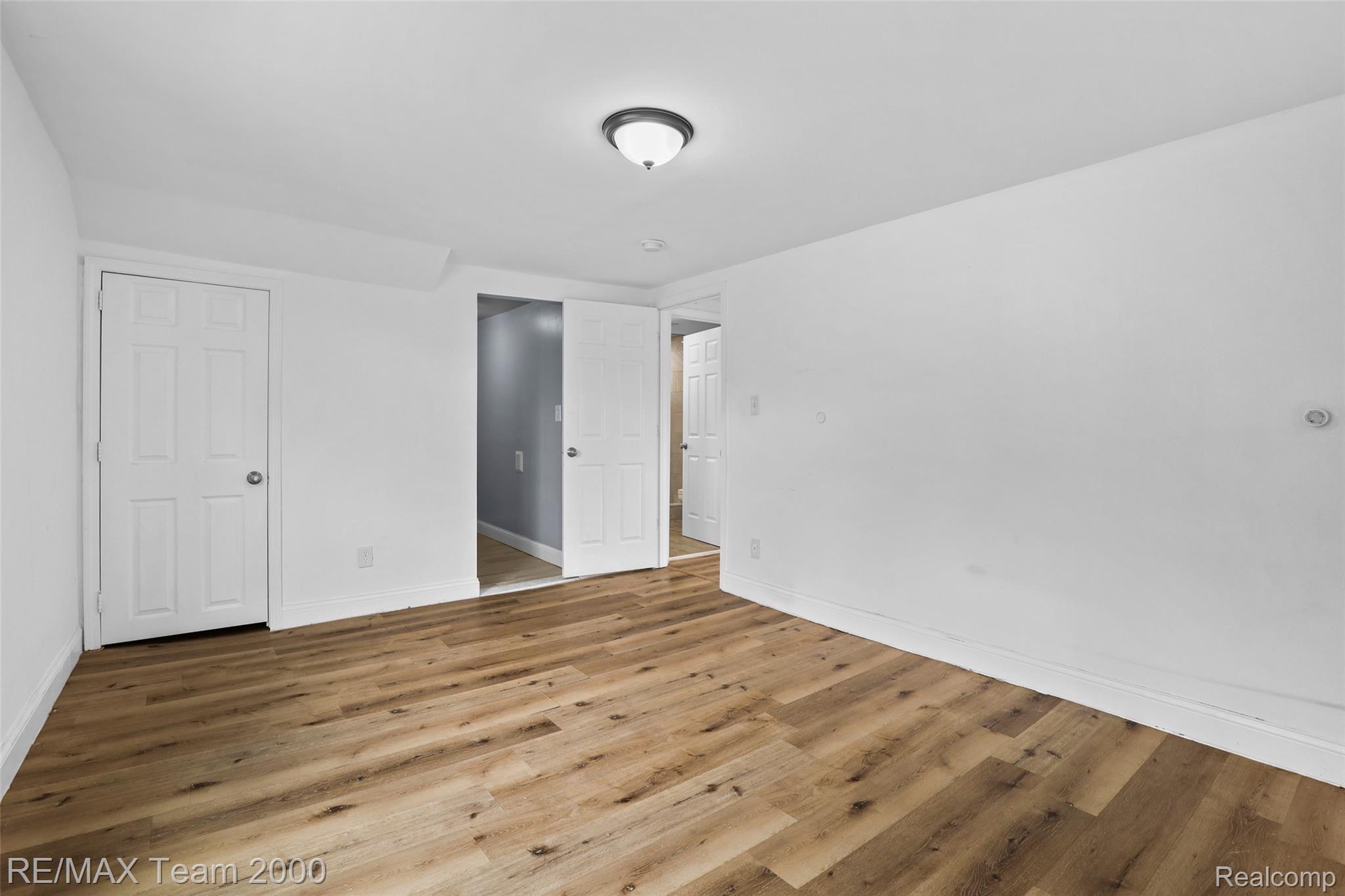 24903 Dunning Street Property Photo 25