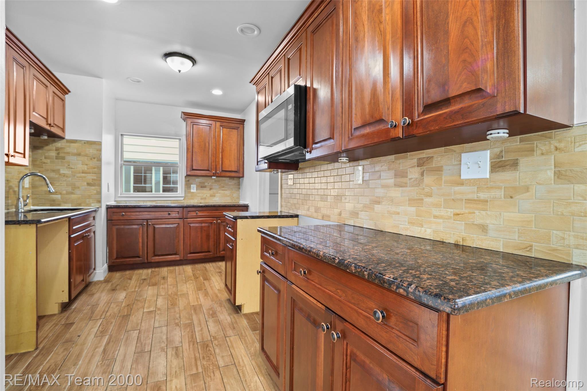 24903 Dunning Street Property Photo 28