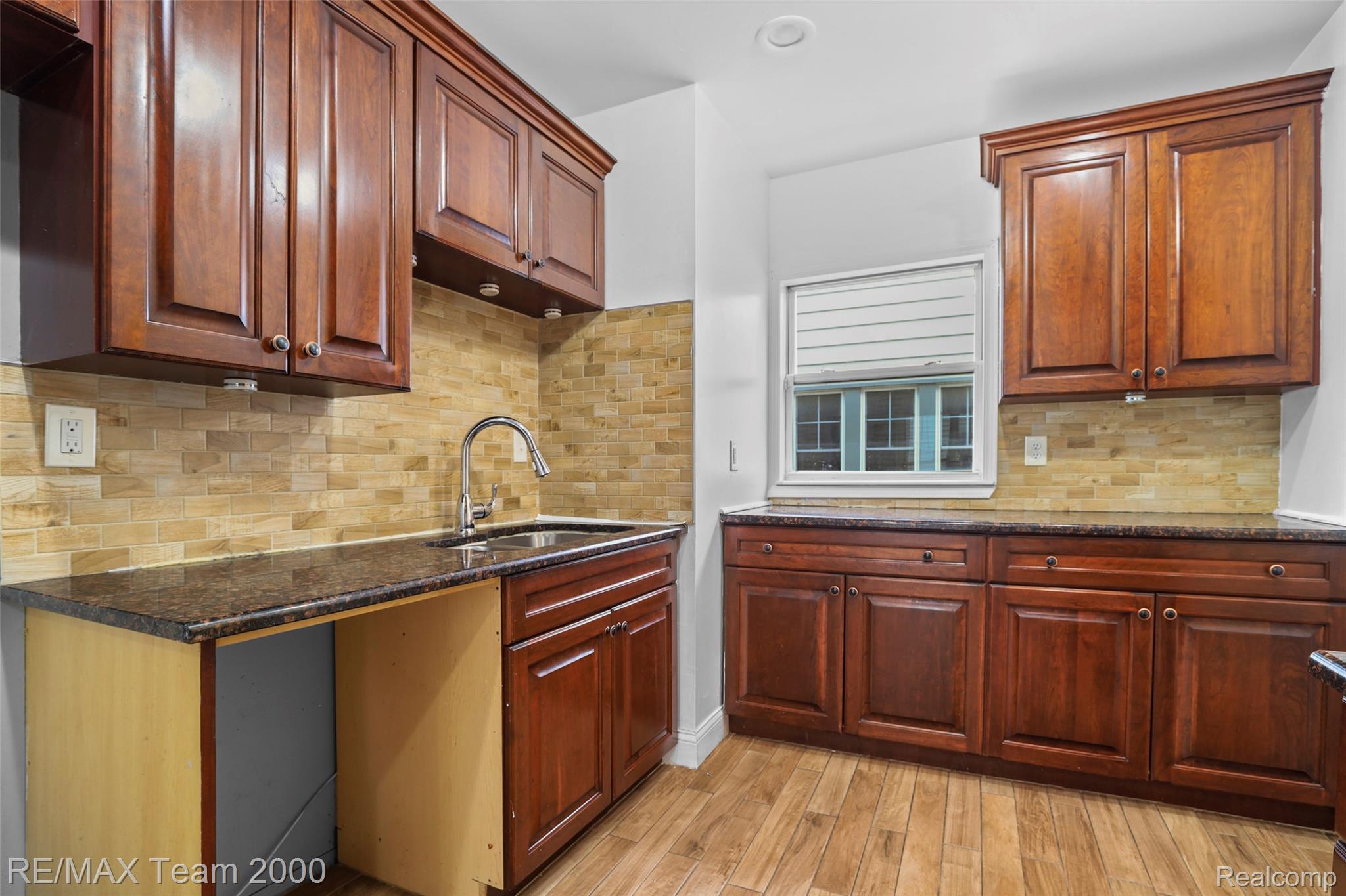 24903 Dunning Street Property Photo 29