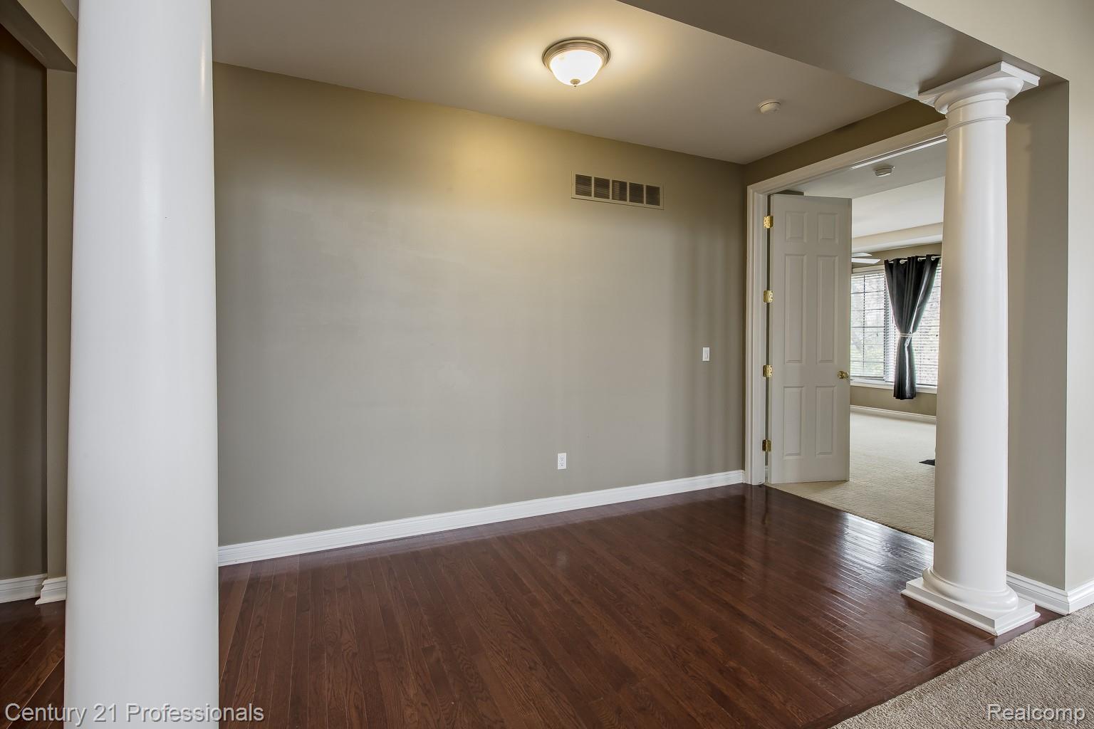 6410 Enclave Drive Property Photo 15