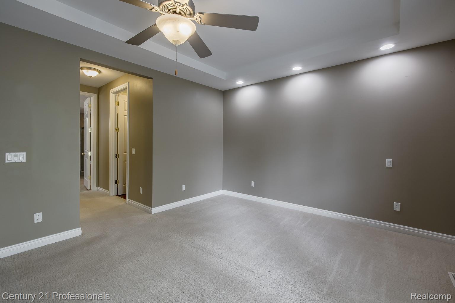 6410 Enclave Drive Property Photo 18