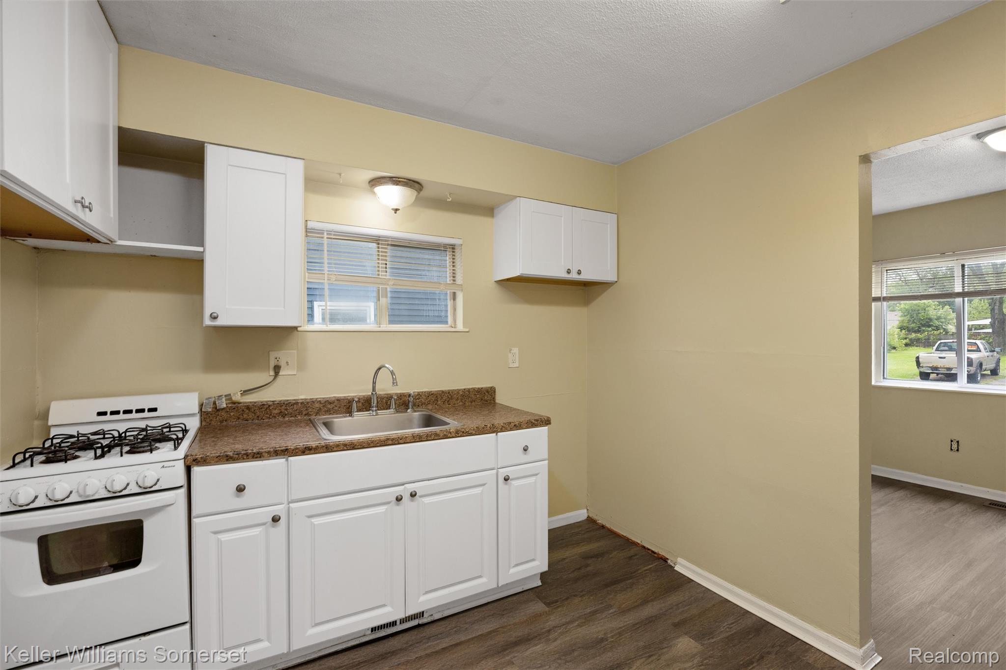 7067 Studebaker Avenue Property Photo 9