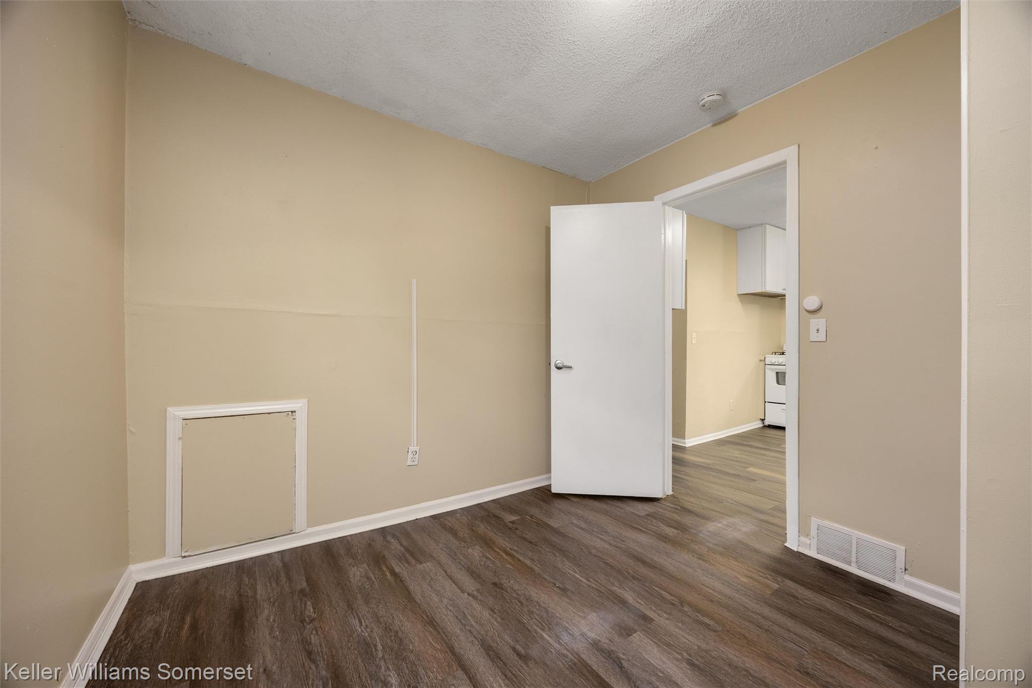 7067 Studebaker Avenue Property Photo 12