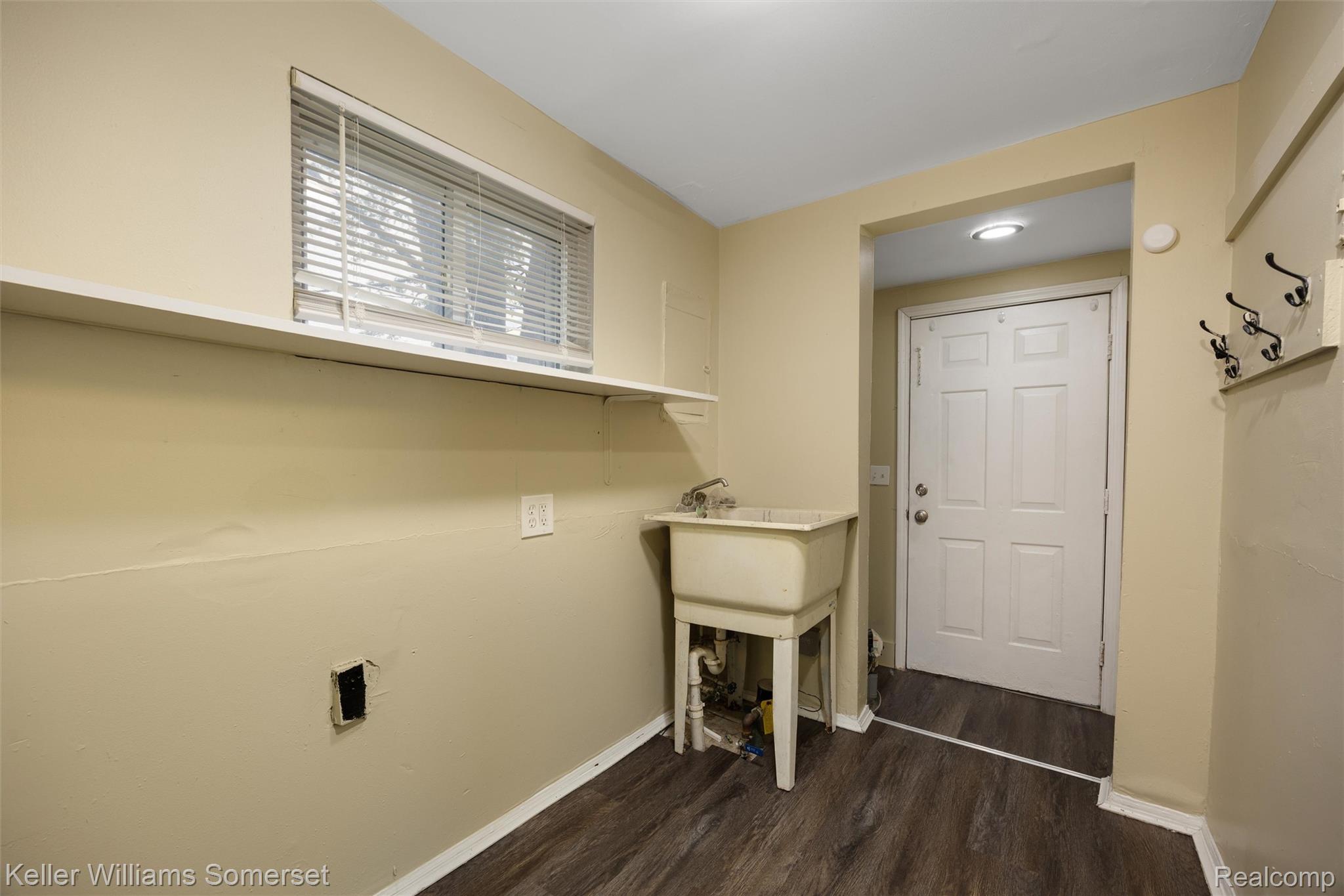 7067 Studebaker Avenue Property Photo 14