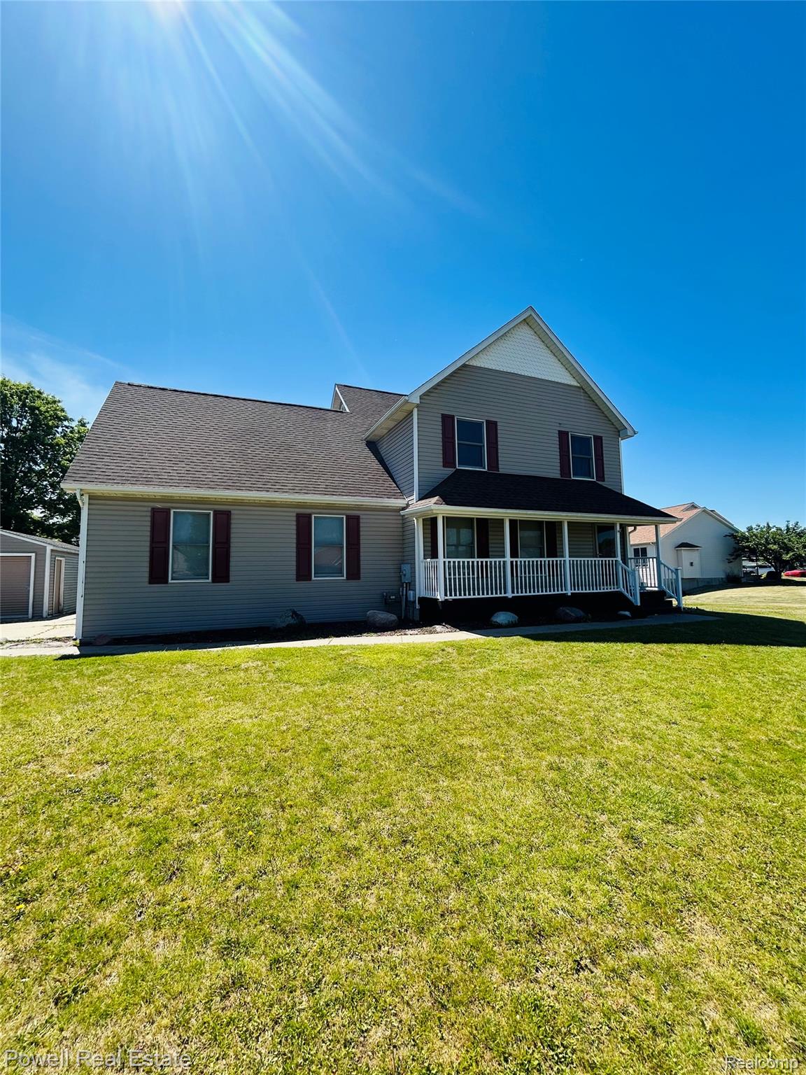 2335 Pebble Creek Drive Property Photo 5