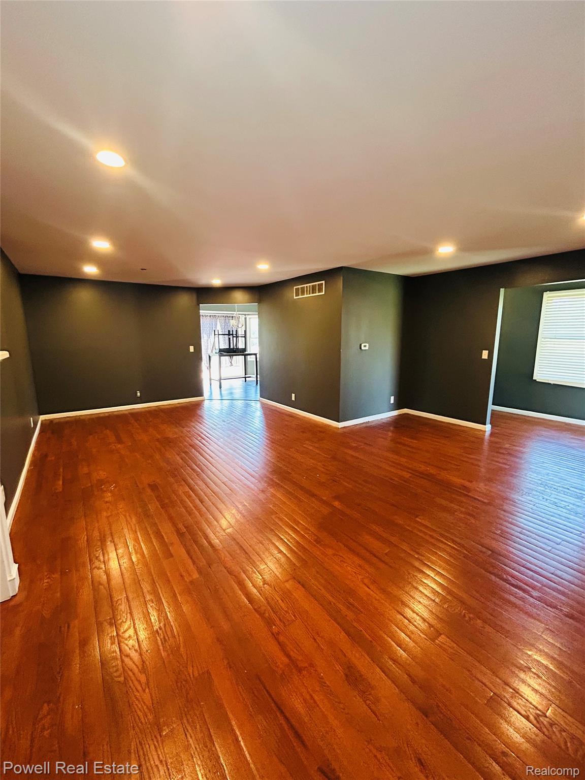 2335 Pebble Creek Drive Property Photo 16
