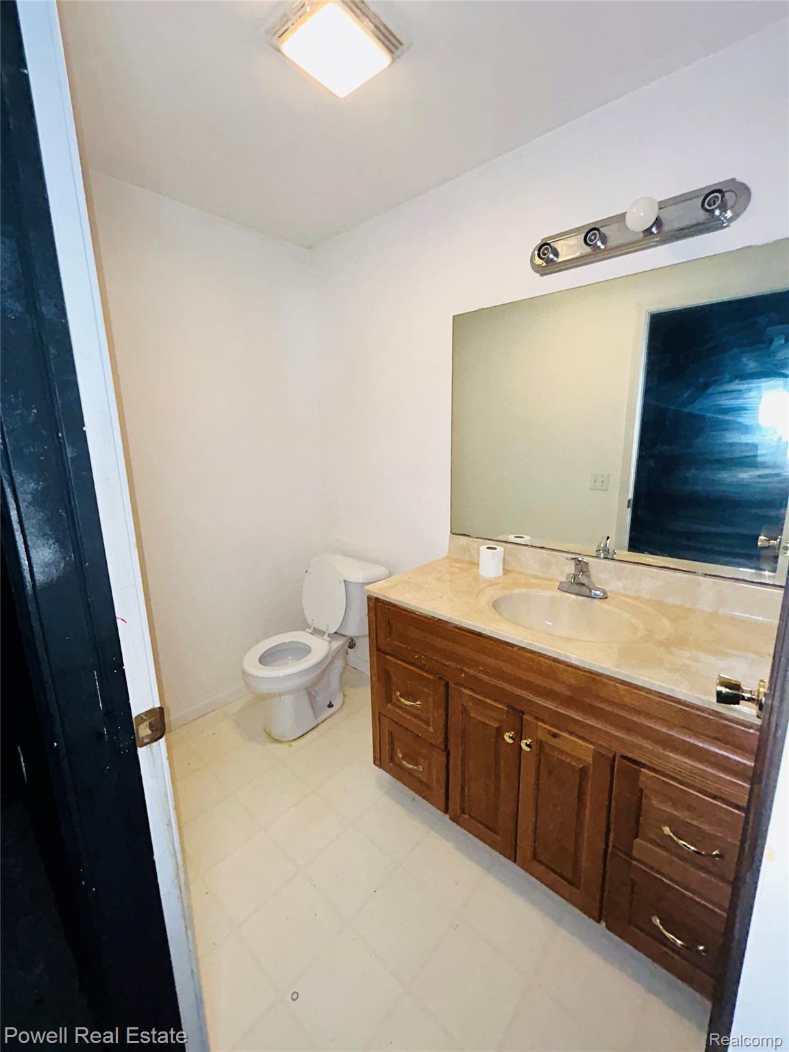 2335 Pebble Creek Drive Property Photo 33