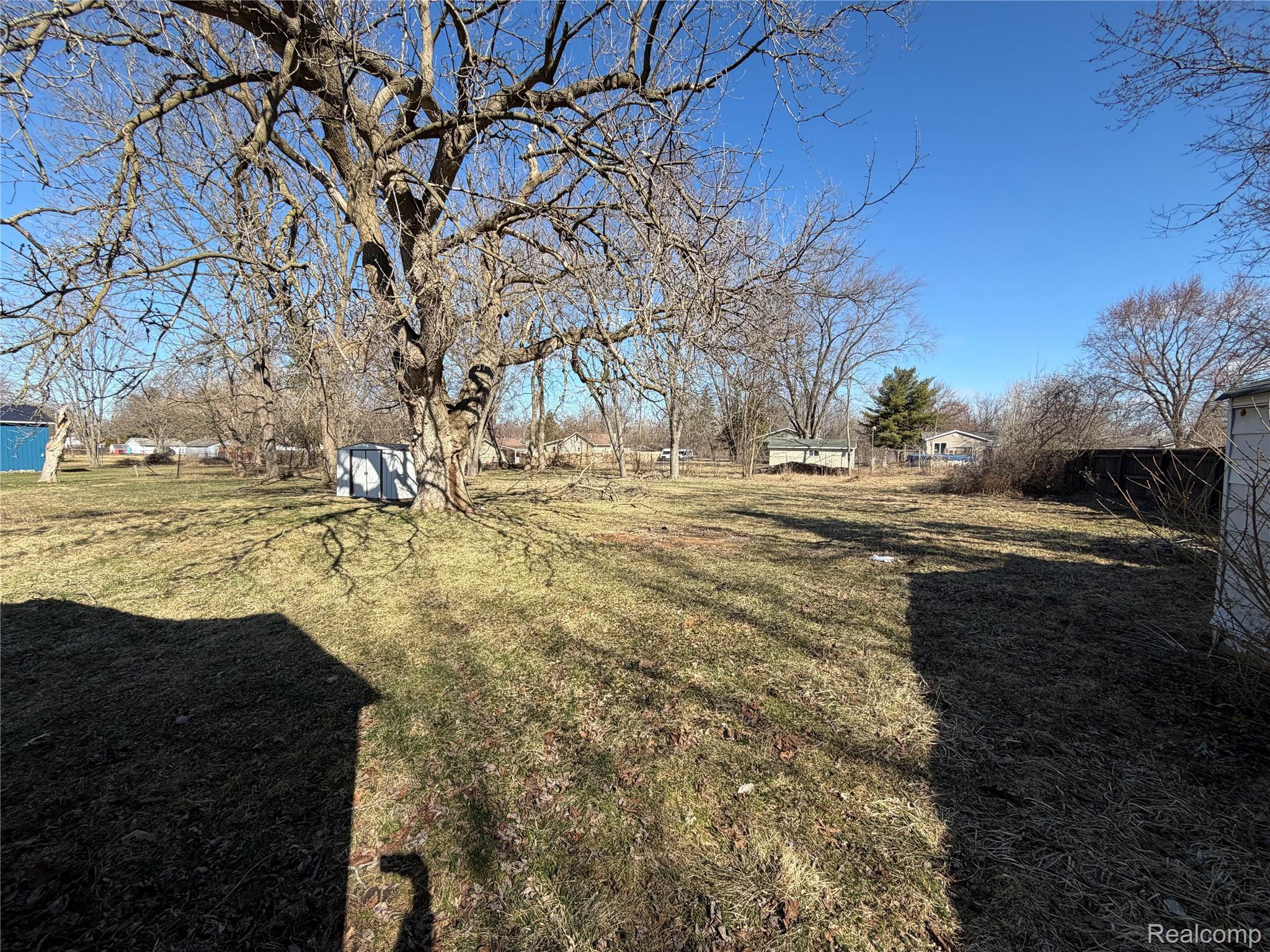 1038 W Pine Avenue Property Photo 5