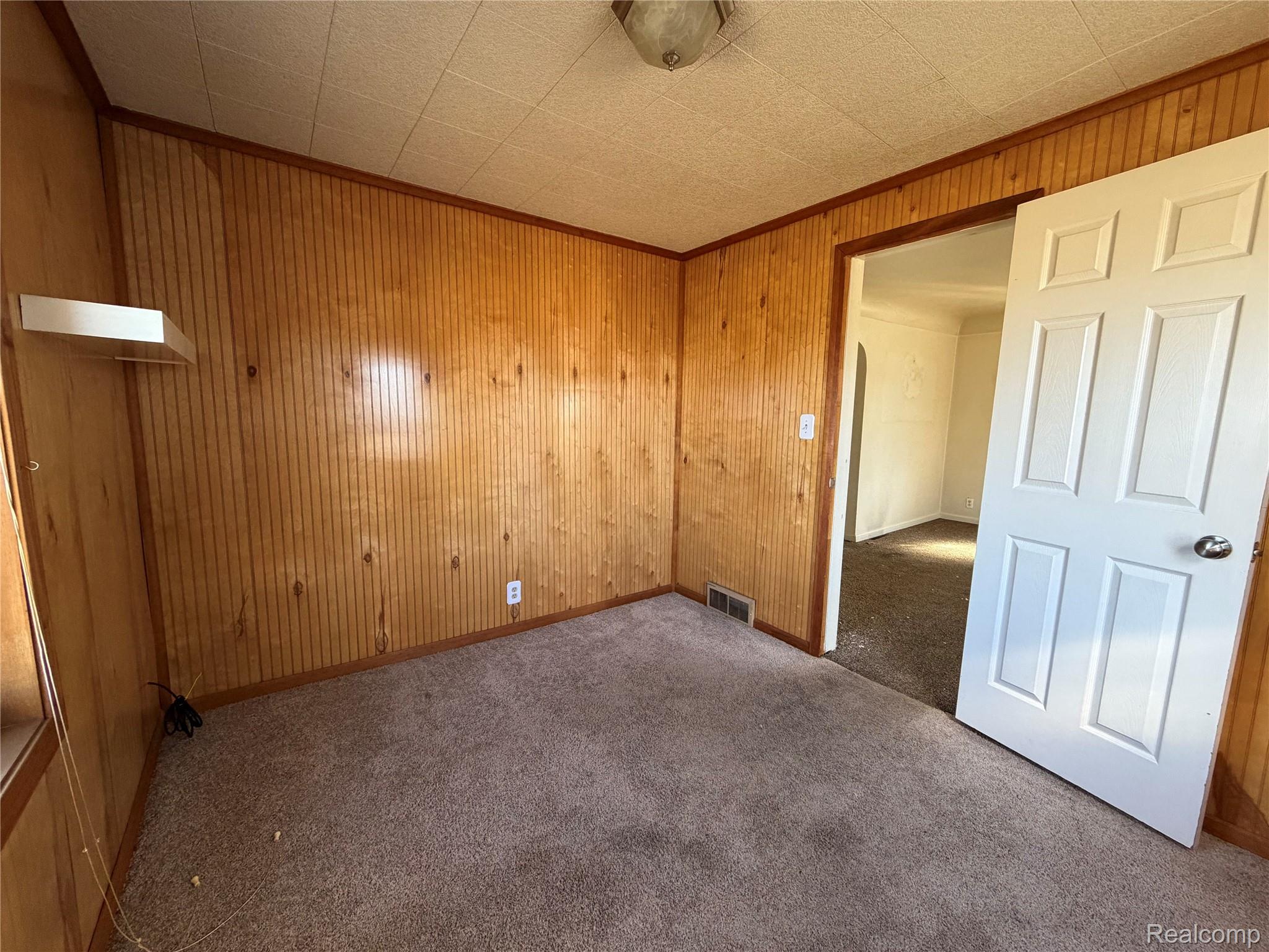 1038 W Pine Avenue Property Photo 15