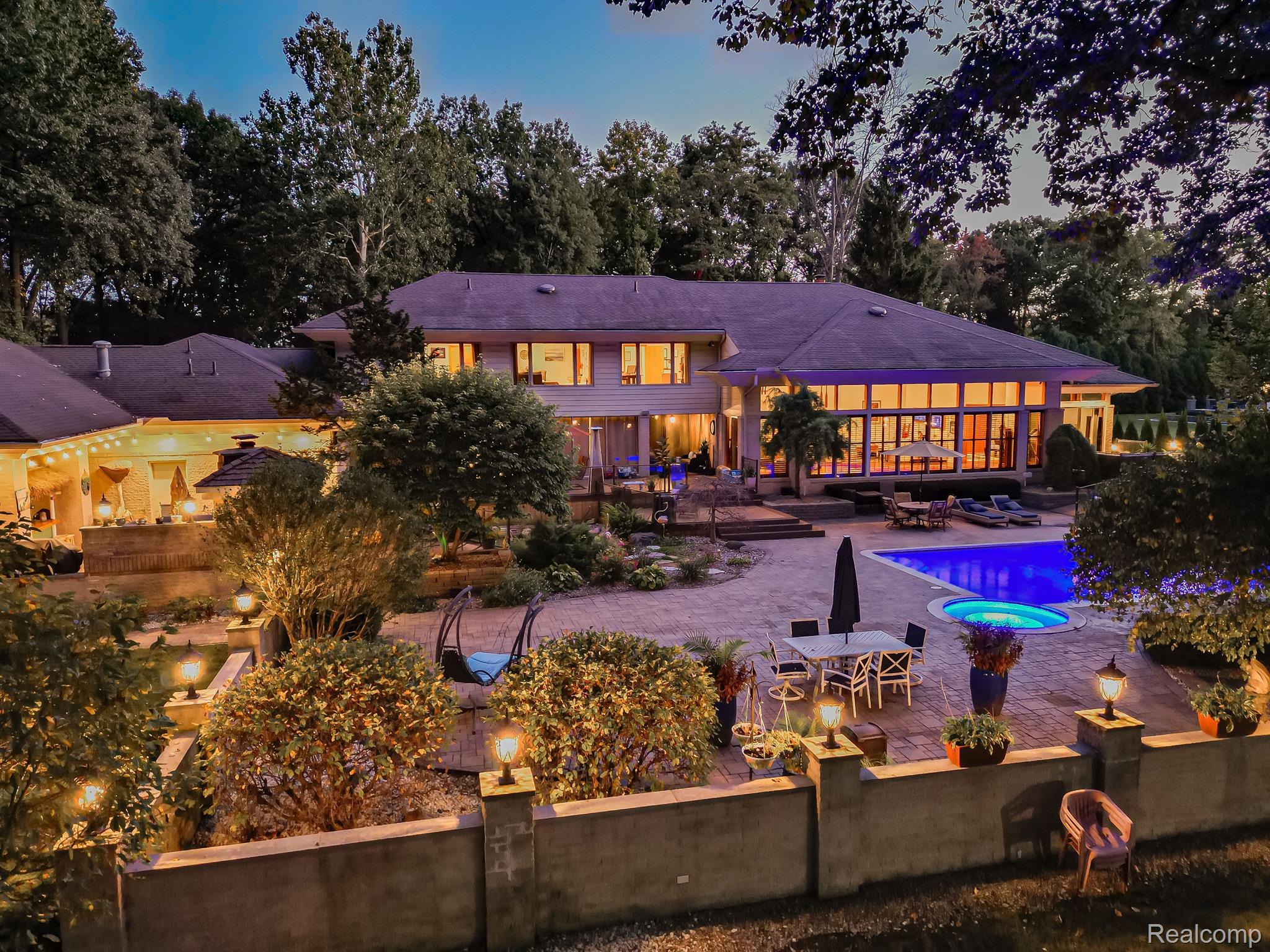 17477 Iris Circle Property Photo 3