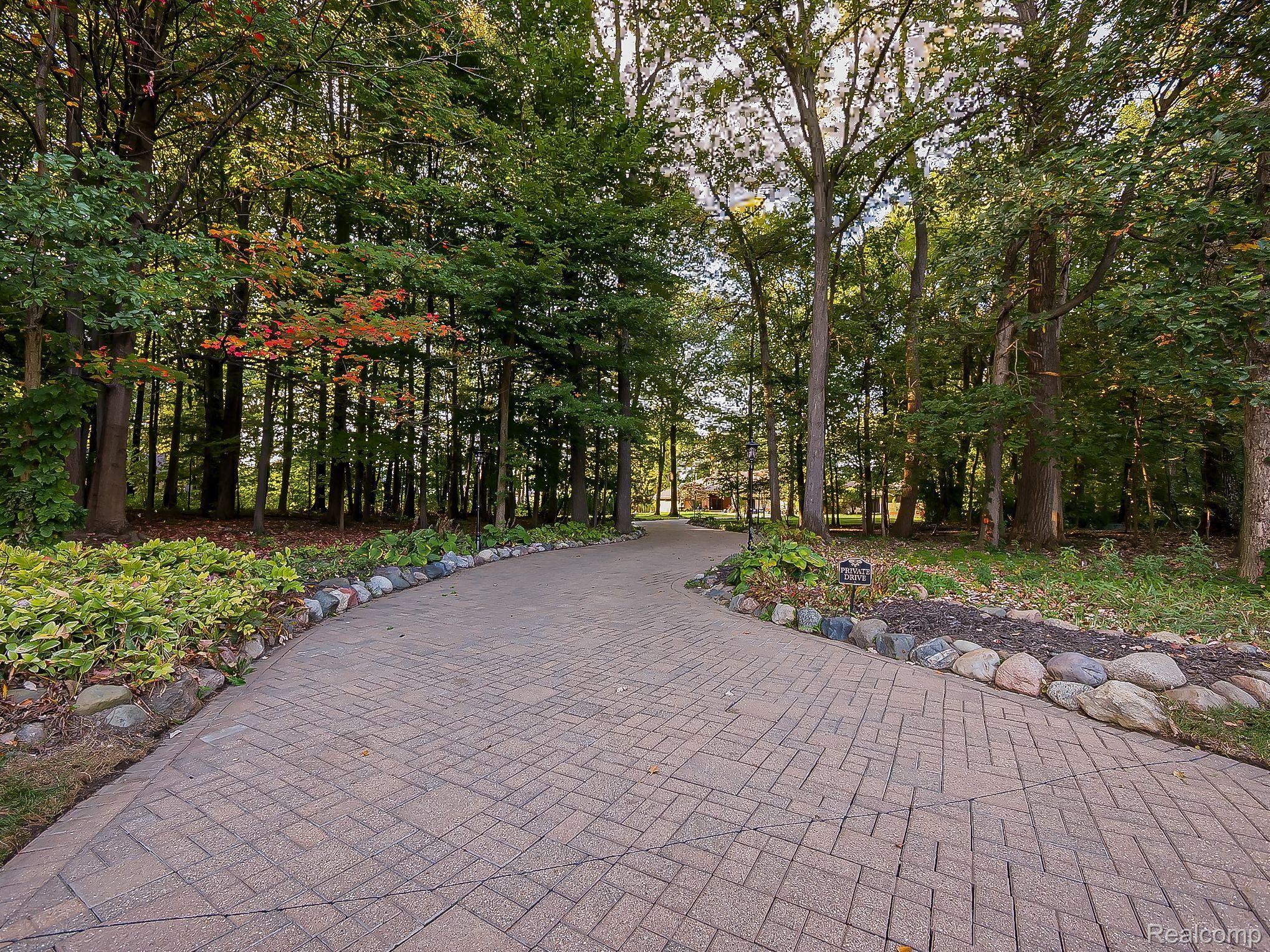17477 Iris Circle Property Photo 10