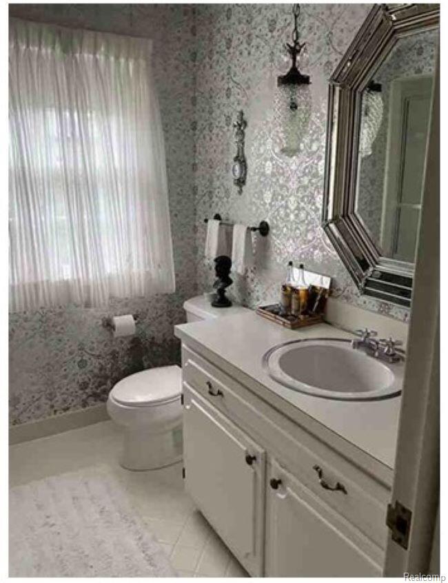 491 Colonial Road Property Photo 33