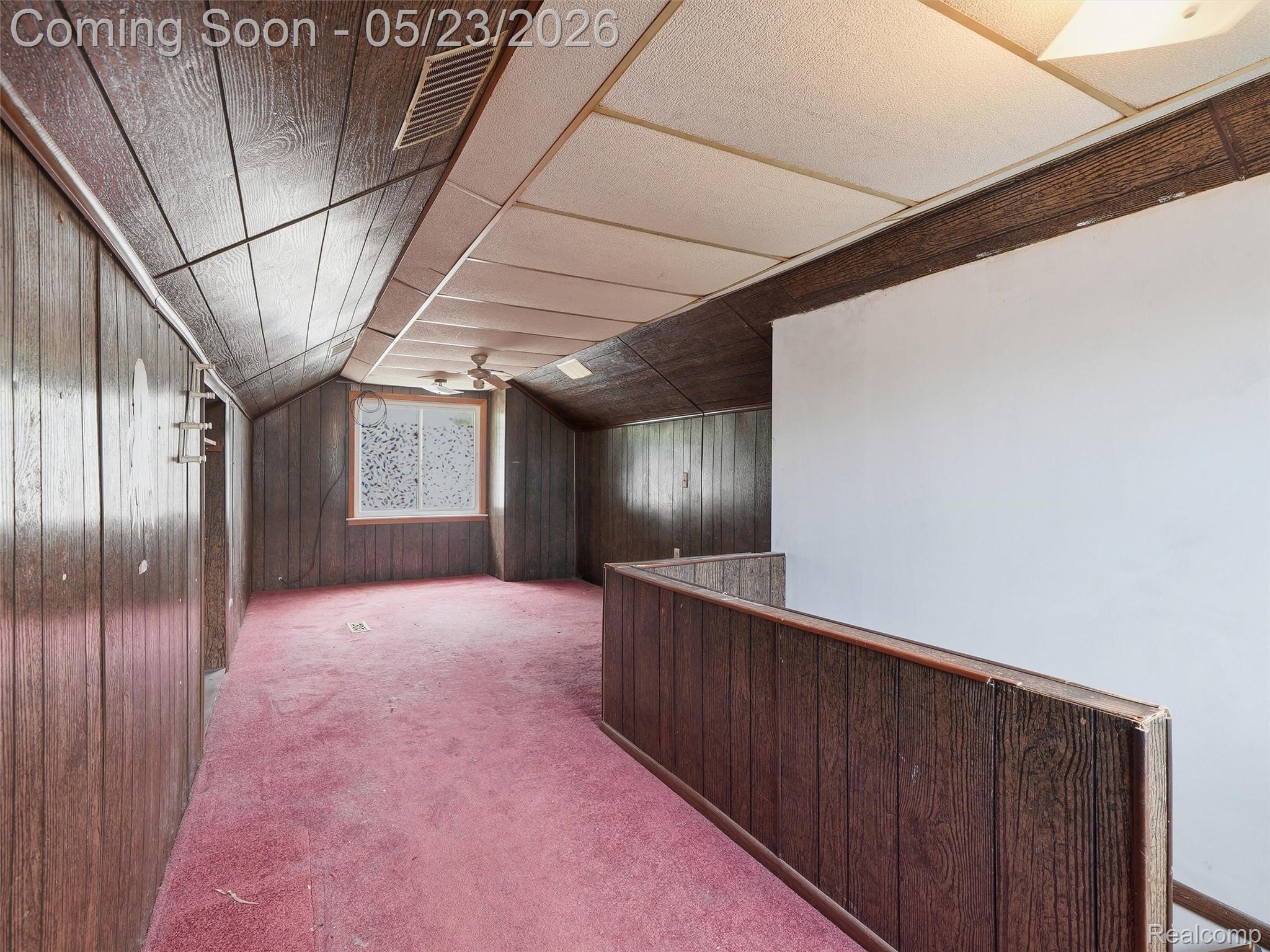 19132 Glenmore Property Photo 11