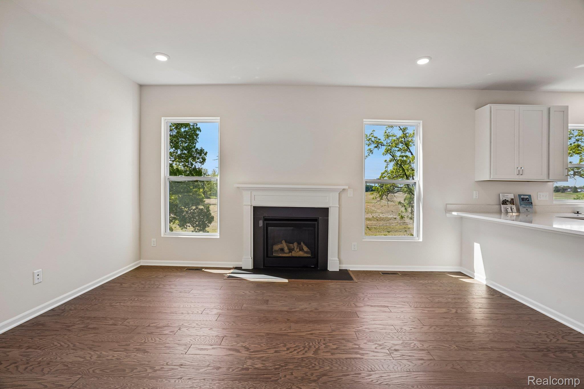 27138 Silo Drive Property Photo 10