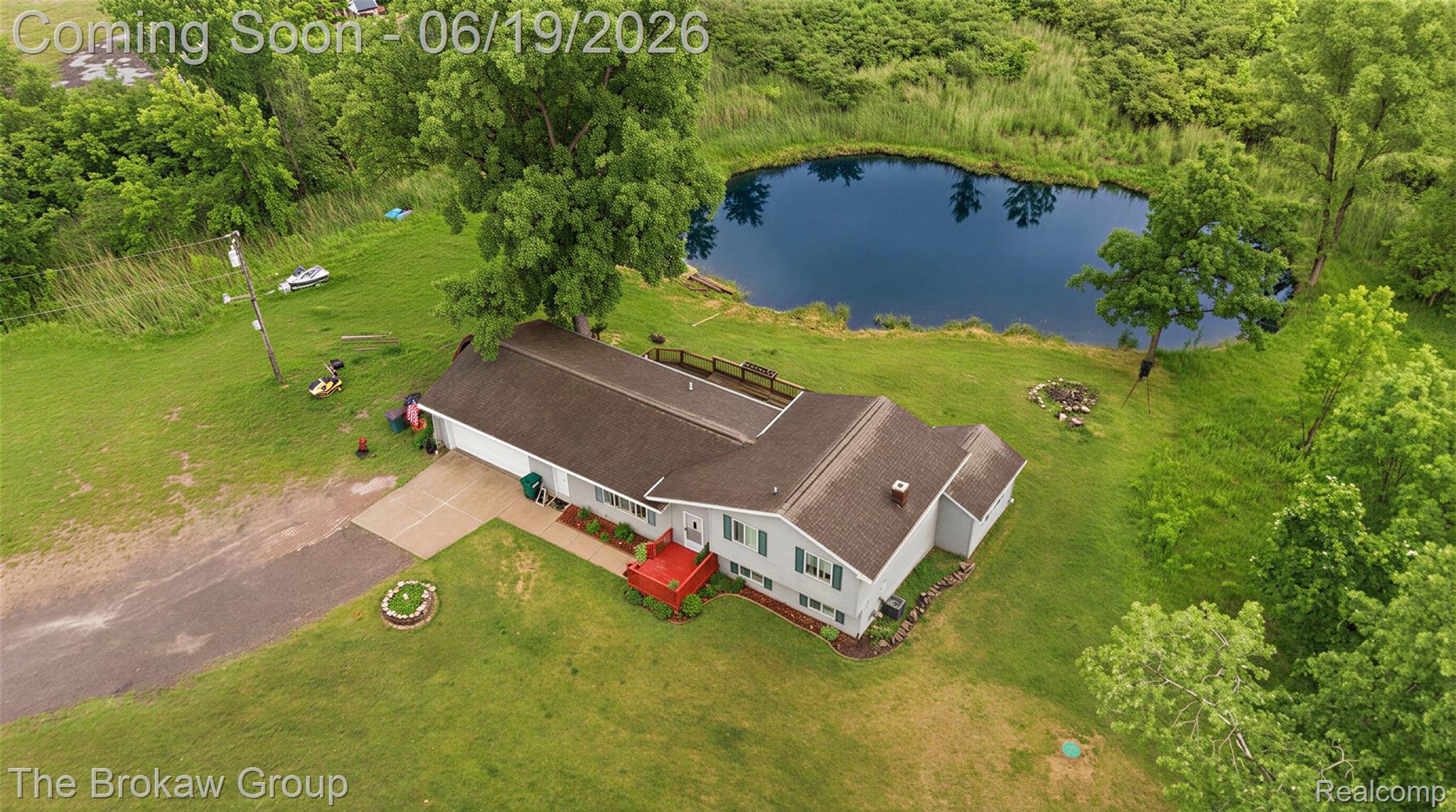 4495 Groveland Road Property Photo 3