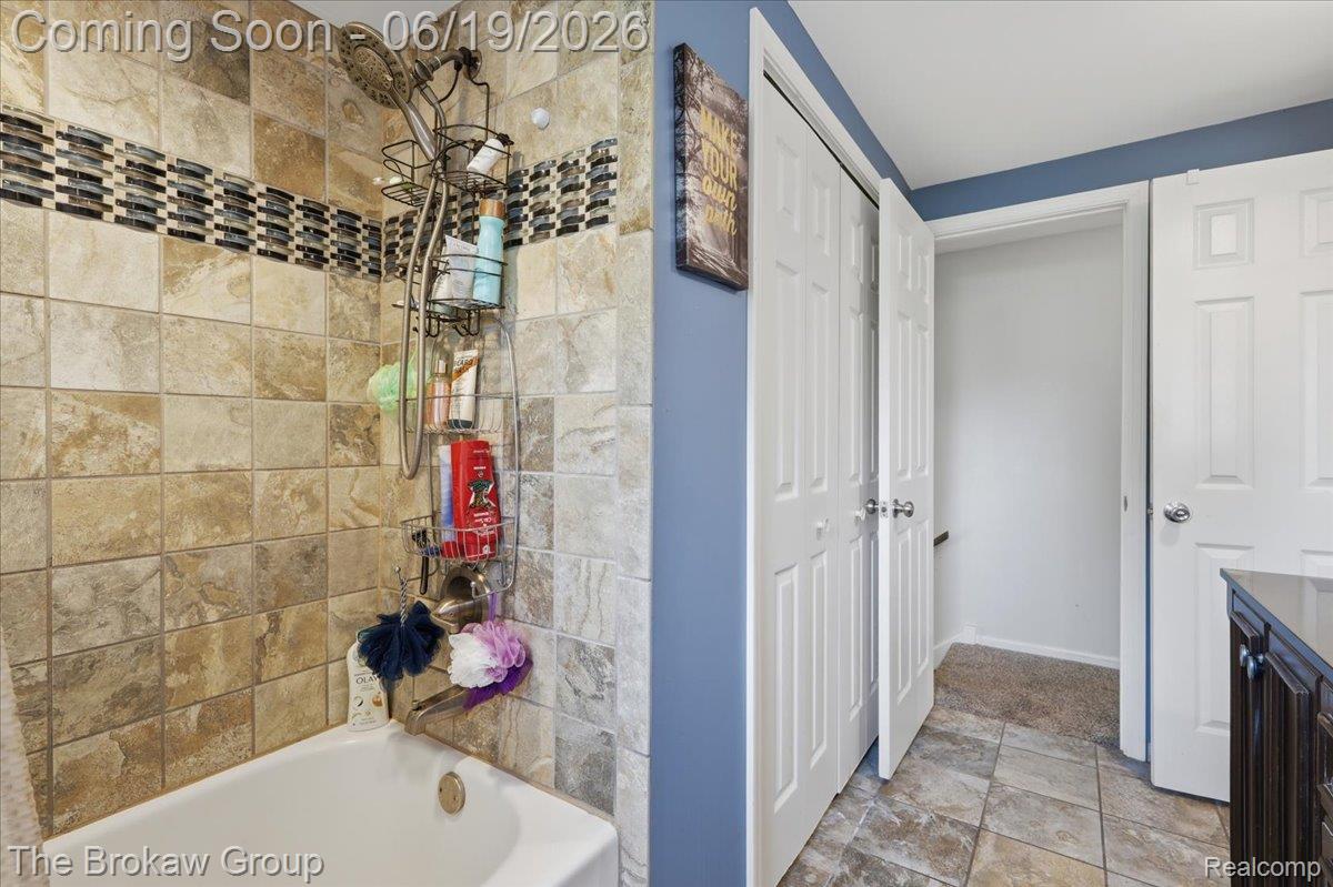 4495 Groveland Road Property Photo 25