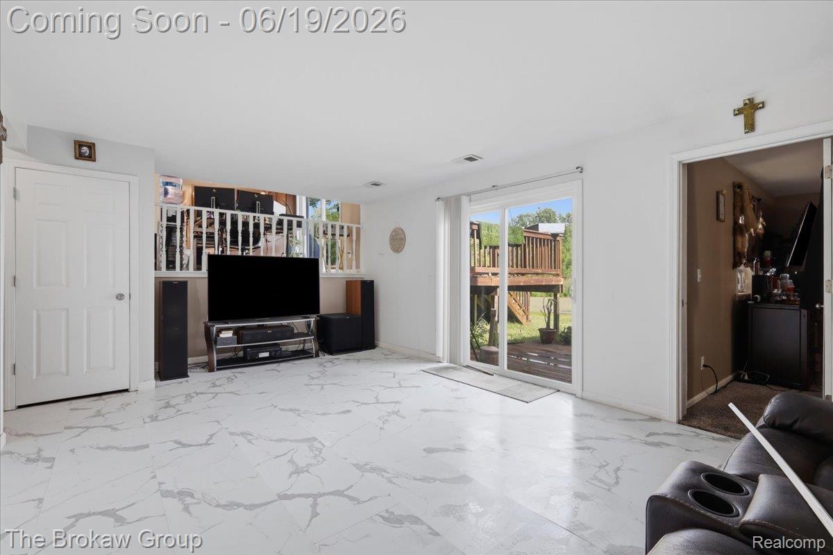 4495 Groveland Road Property Photo 29