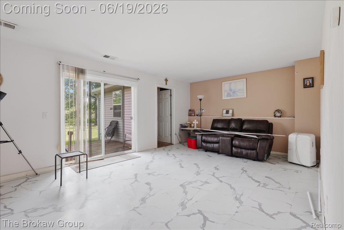 4495 Groveland Road Property Photo 31