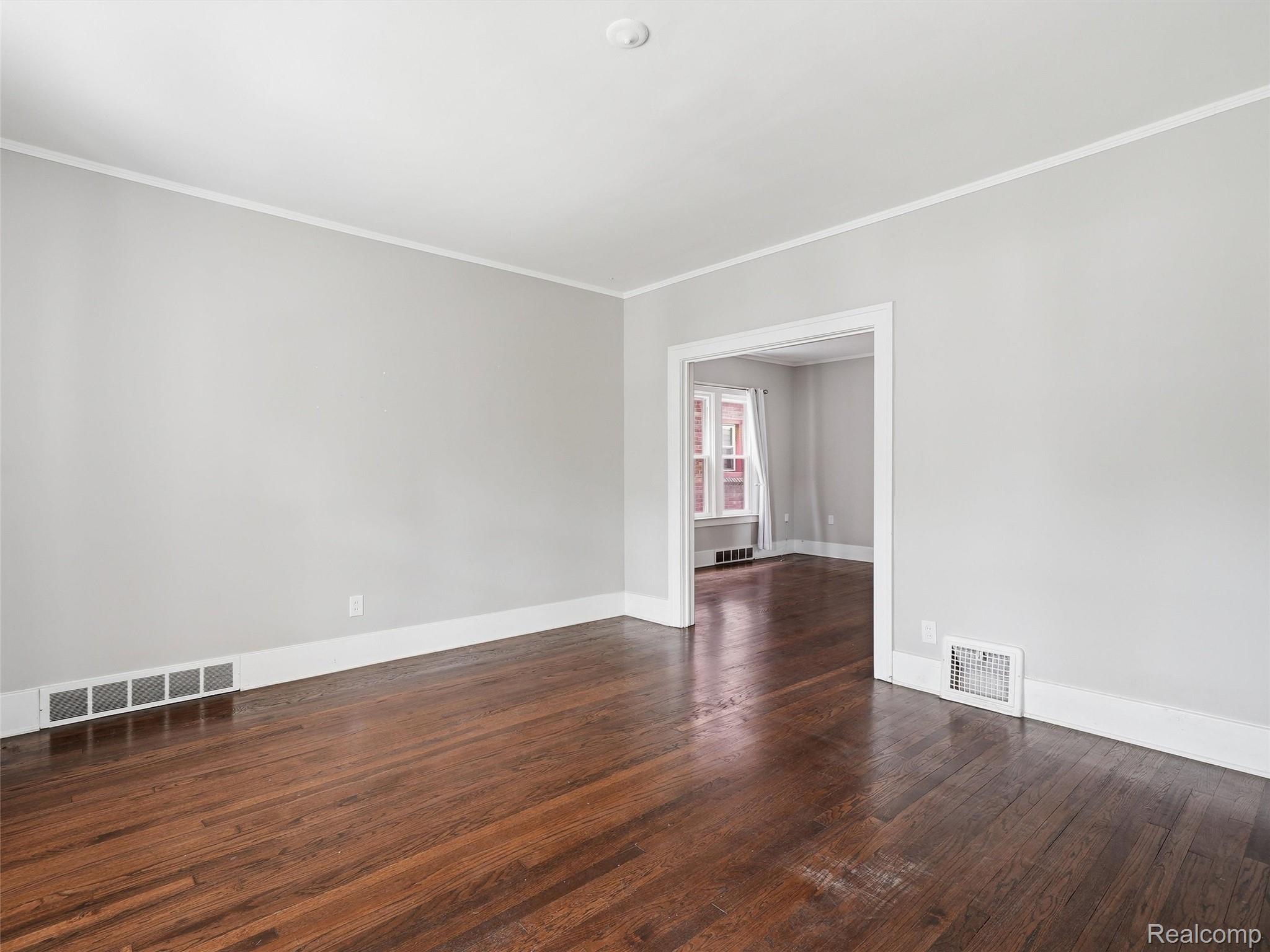 1123 Wayburn Street Property Photo 7