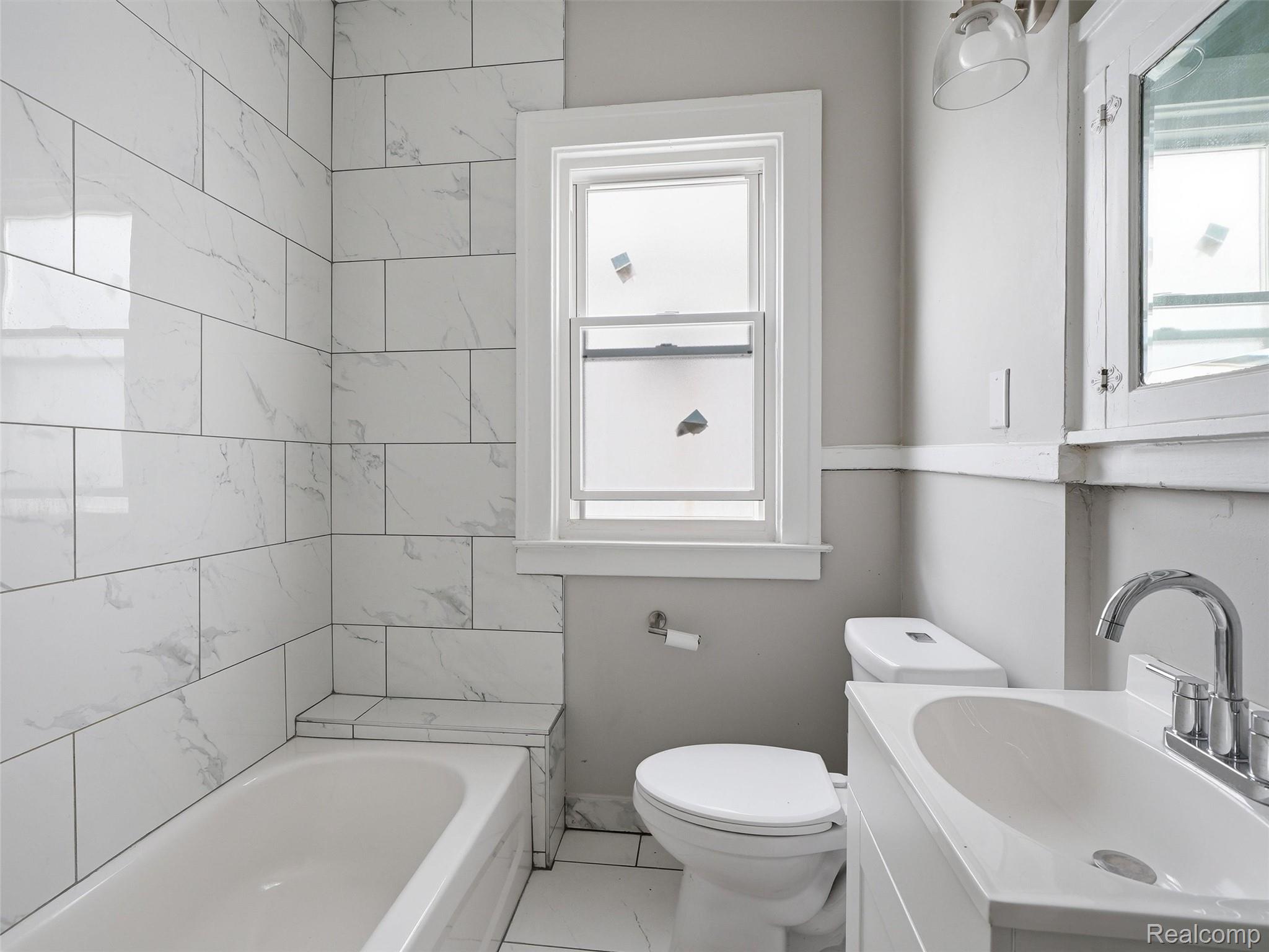 1123 Wayburn Street Property Photo 13