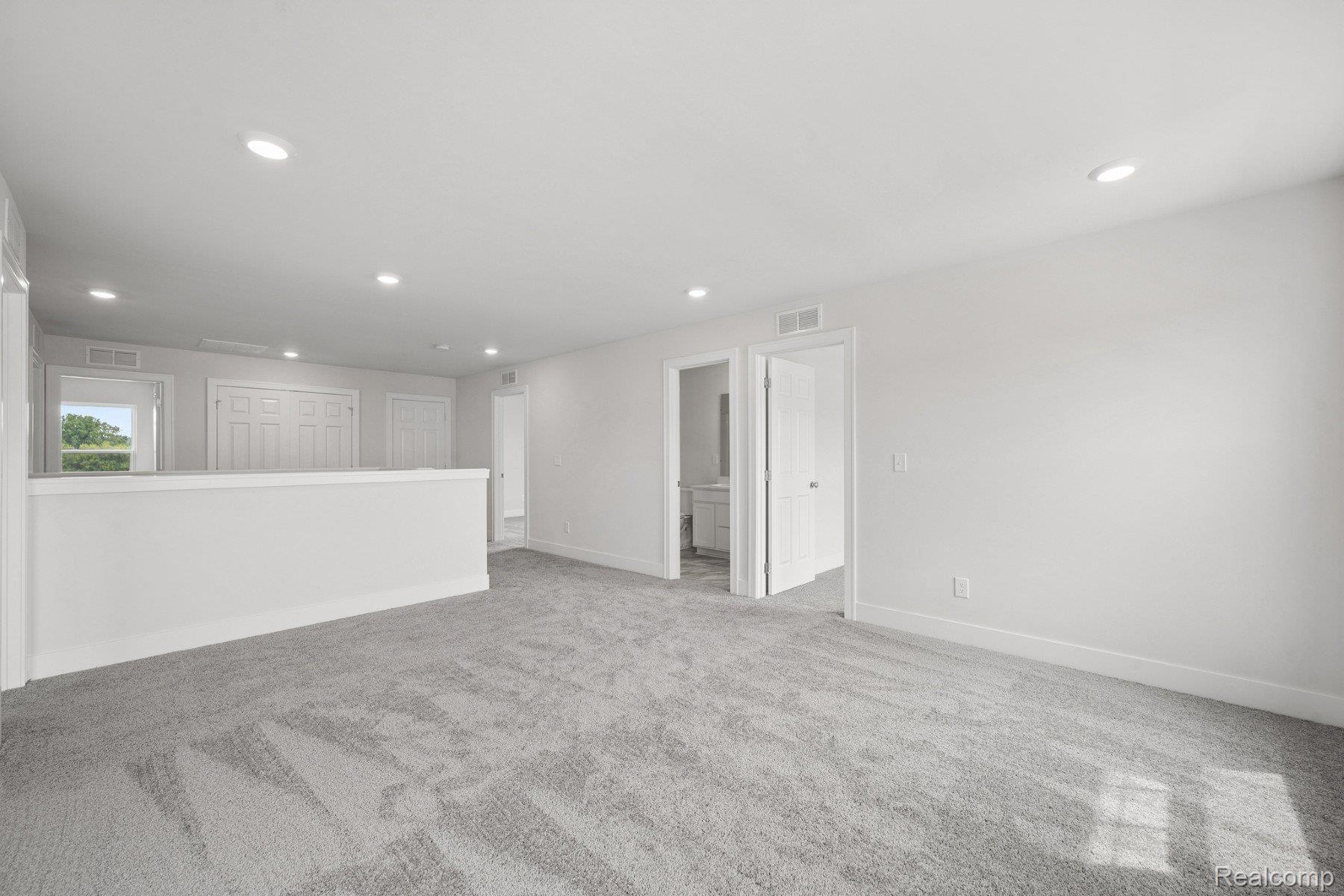 647 Harvest Way Property Photo 14