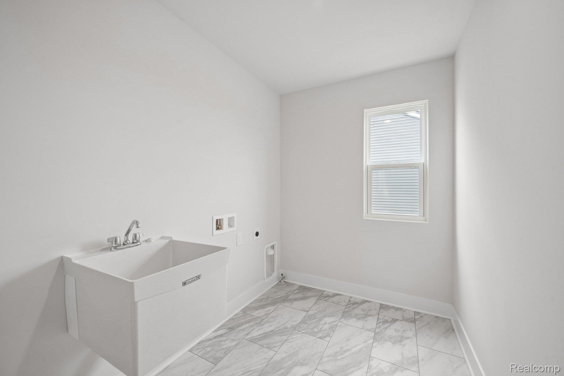 647 Harvest Way Property Photo 22
