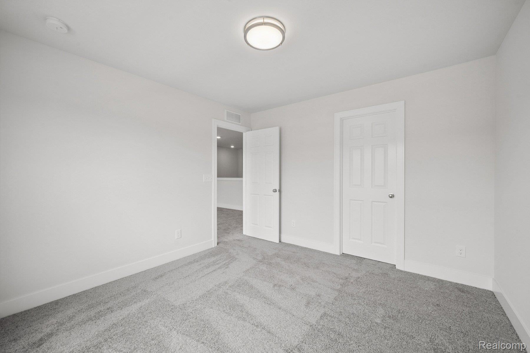 647 Harvest Way Property Photo 26