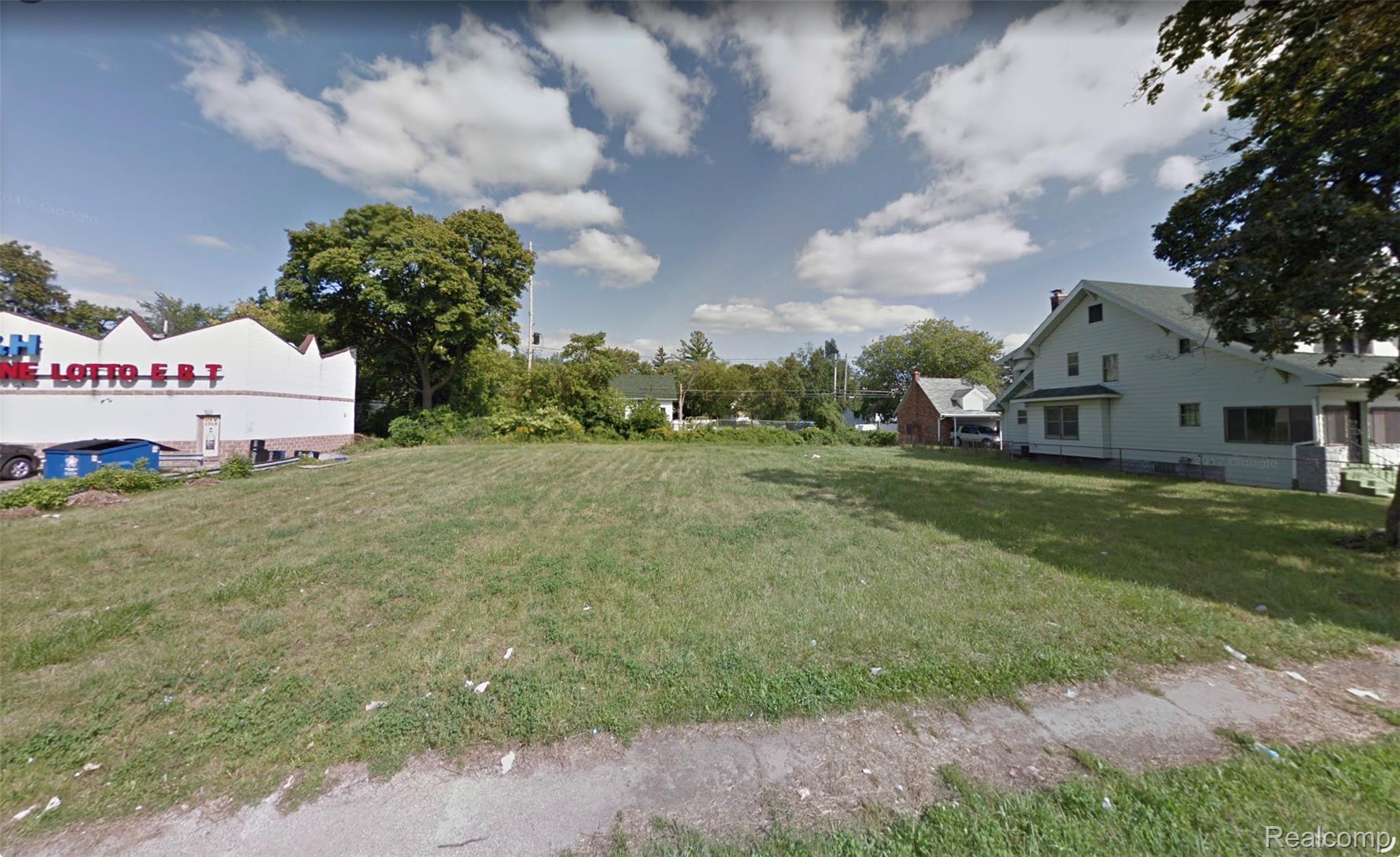 2134 Martin Luther King Avenue Property Photo 2