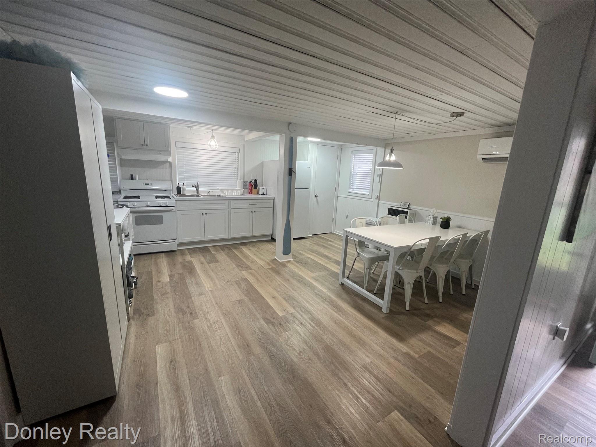 977 Port Austin Road Property Photo 4