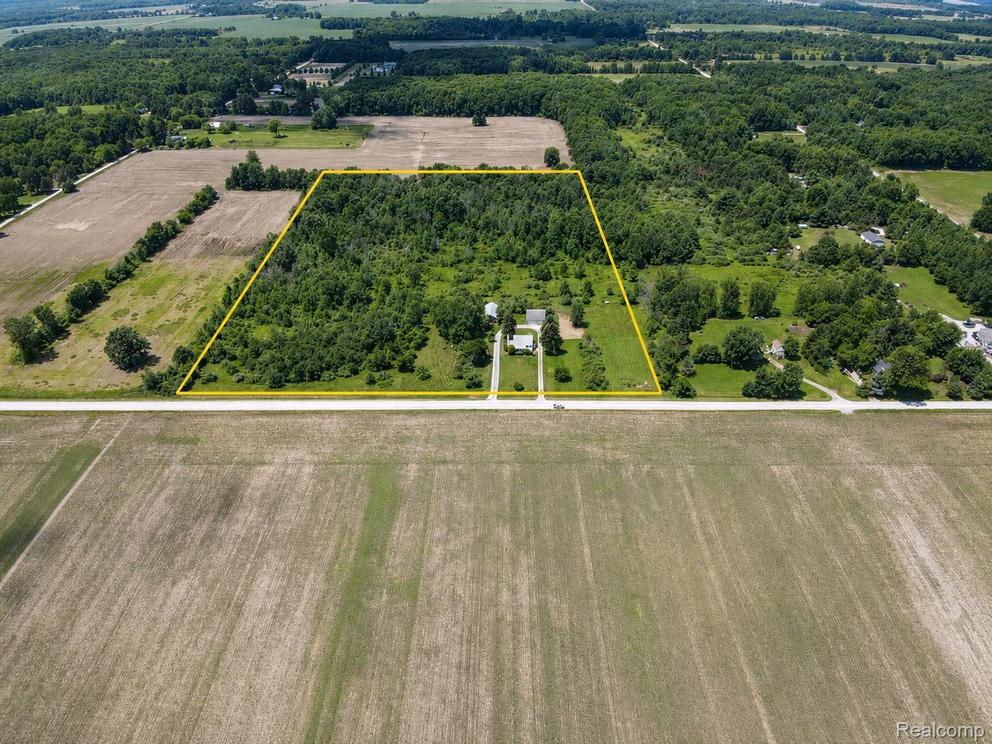 5893 Cribbins Road Property Photo 1