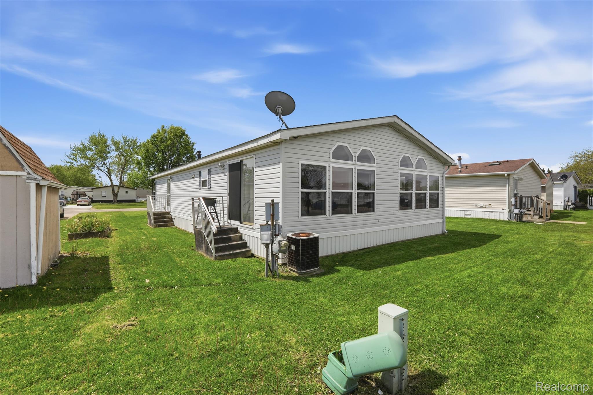 29220 Tanglewood Property Photo 15
