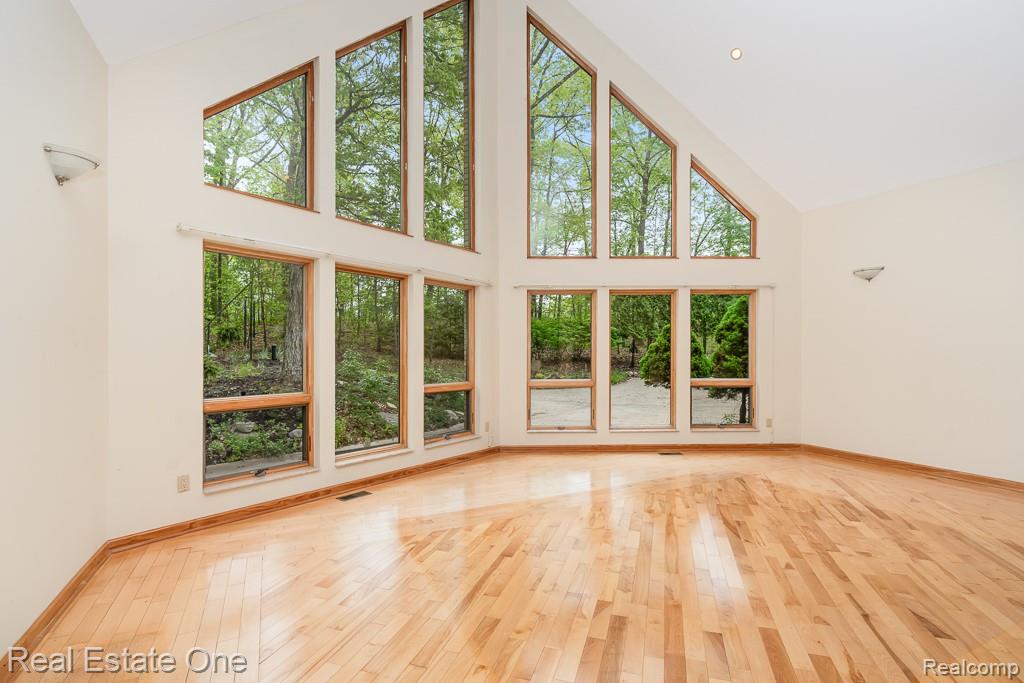 2670 Spring Grove Drive Property Photo 16