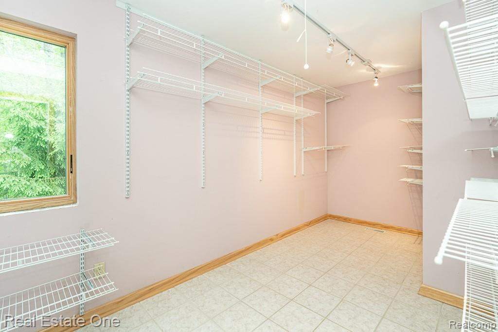2670 Spring Grove Drive Property Photo 30