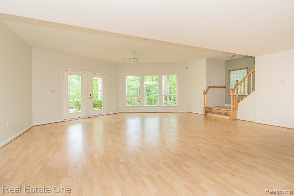 2670 Spring Grove Drive Property Photo 35