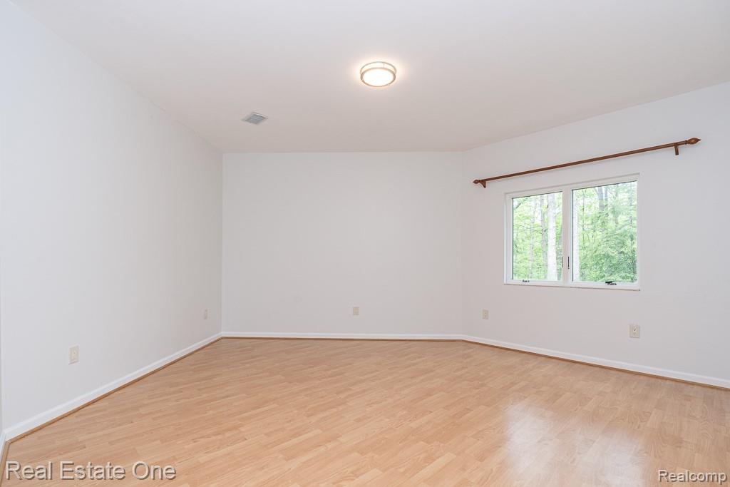 2670 Spring Grove Drive Property Photo 38