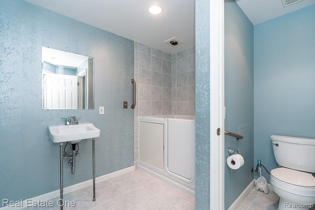2670 Spring Grove Drive Property Photo 45