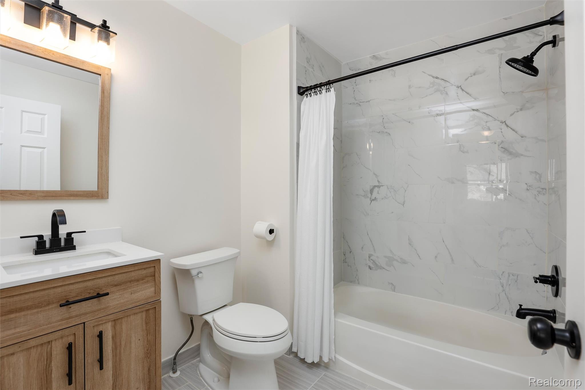1111 Beaver Run Property Photo 15