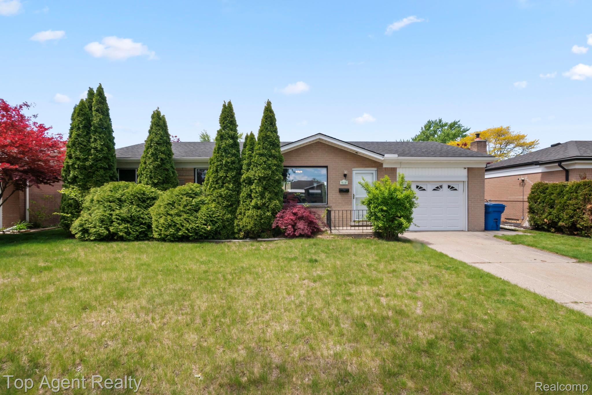 29639 Malvina Drive Property Photo 1