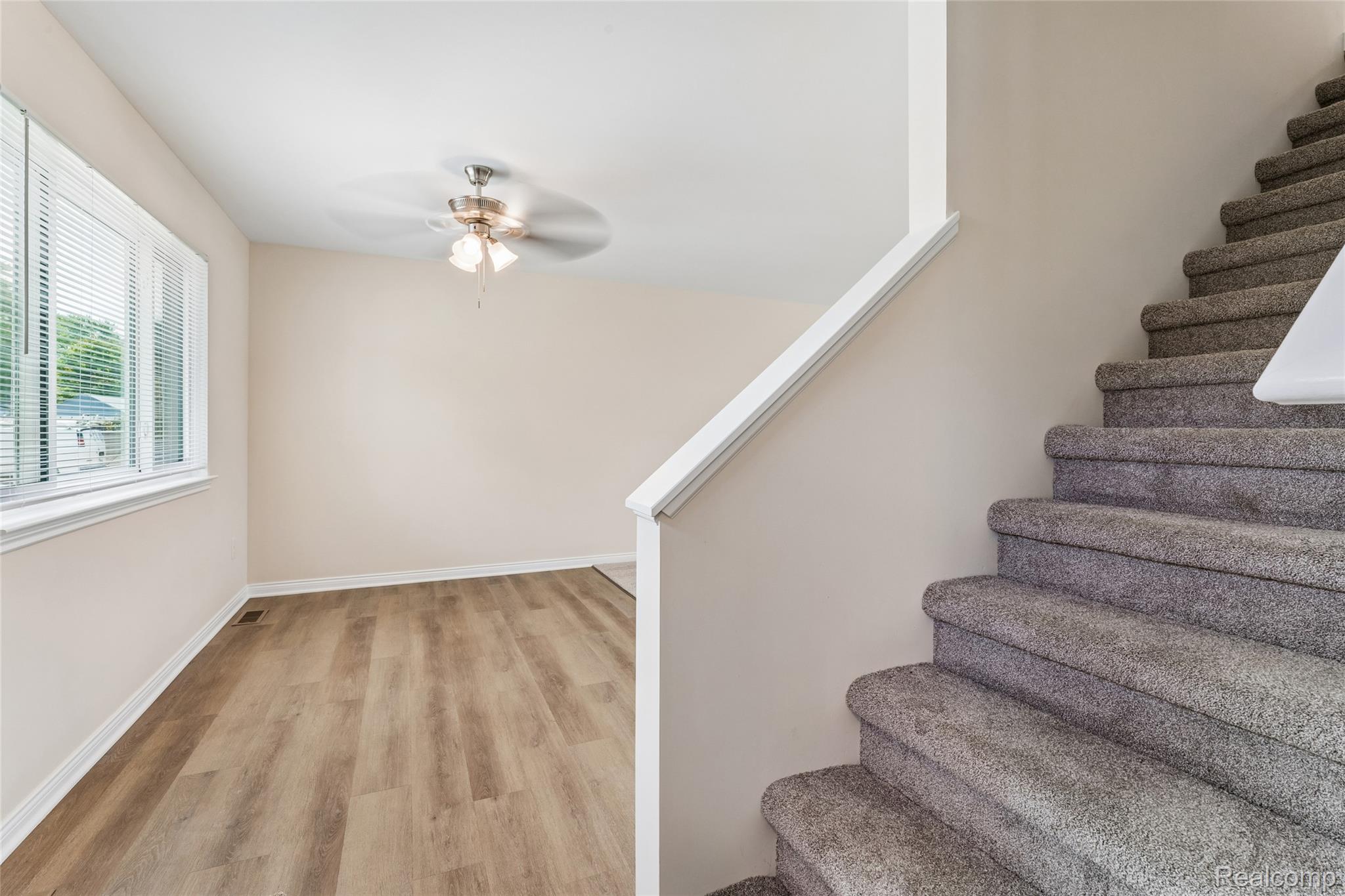 22708 Mac Arthur Property Photo 14
