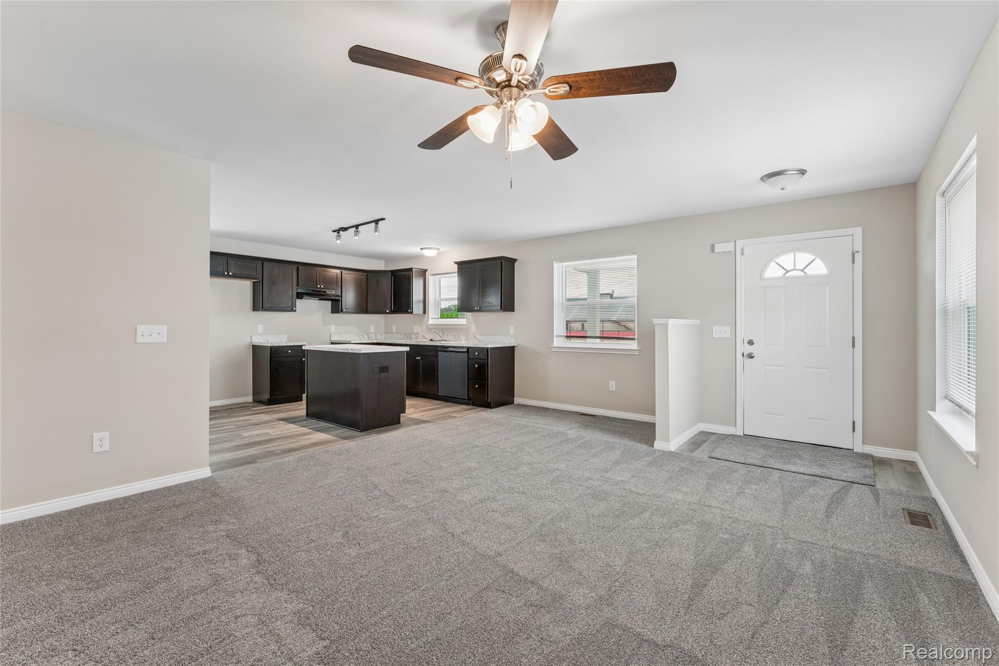 22728 Mac Arthur Property Photo 5