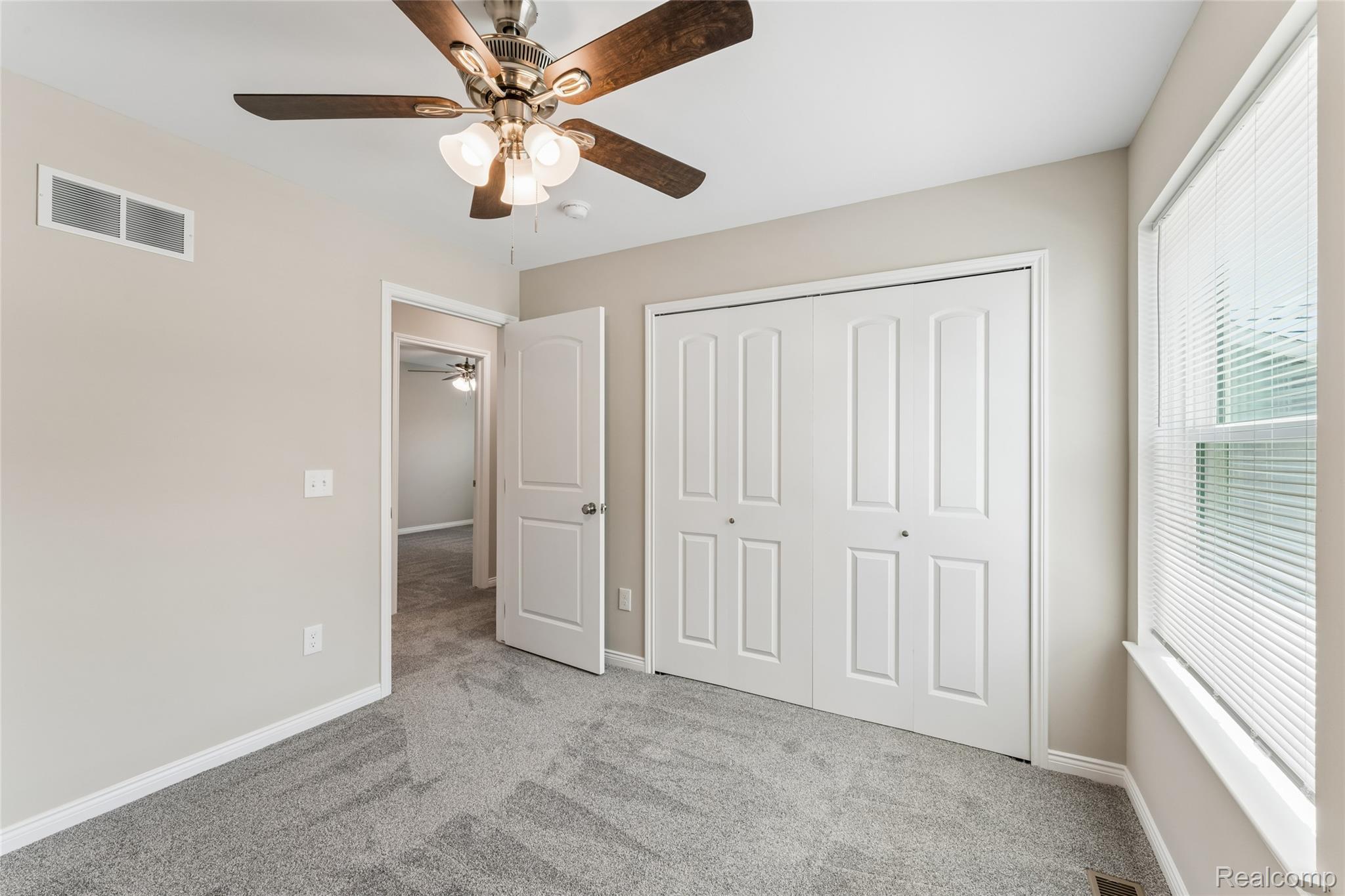 22728 Mac Arthur Property Photo 11