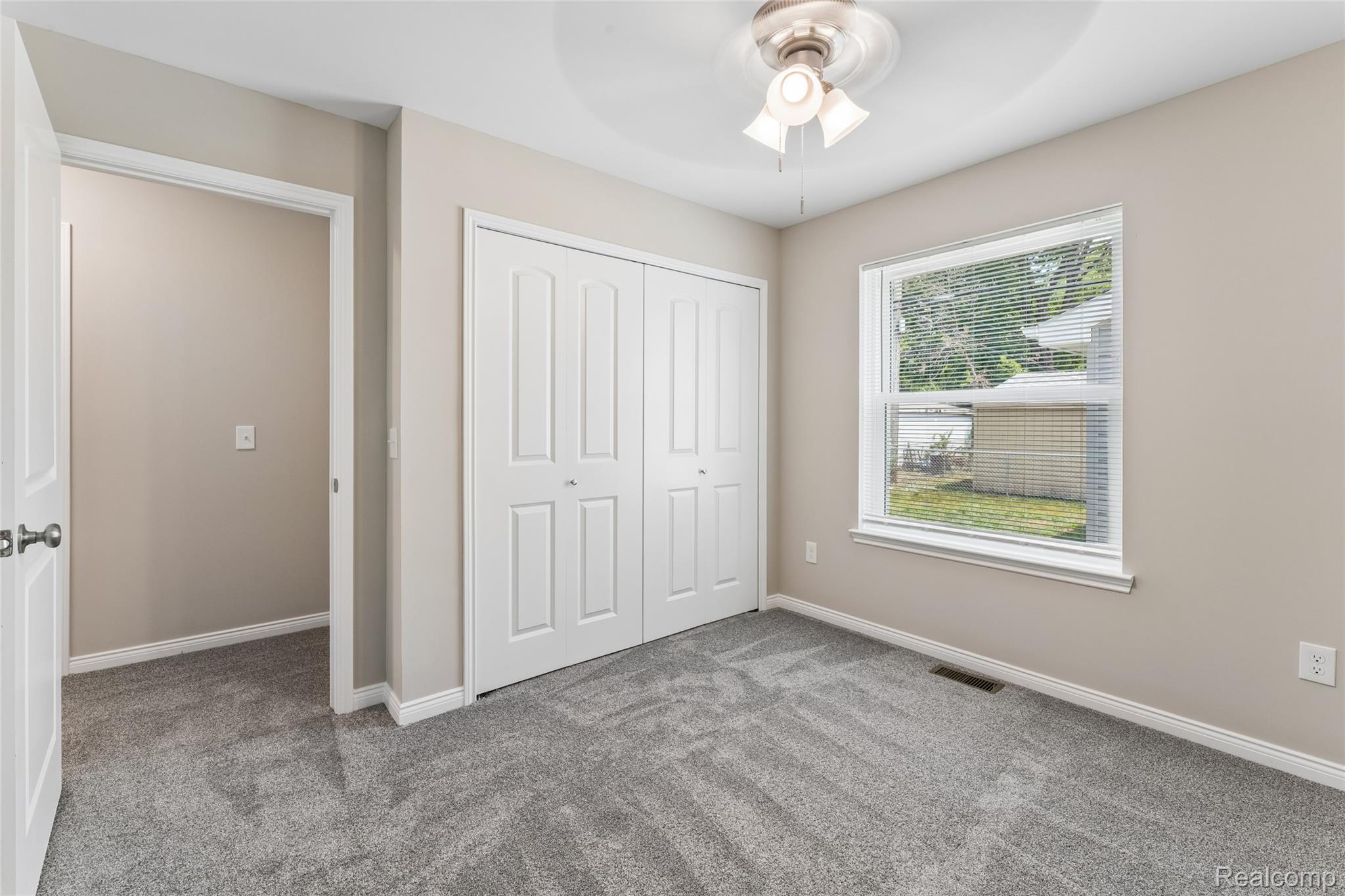 22728 Mac Arthur Property Photo 13