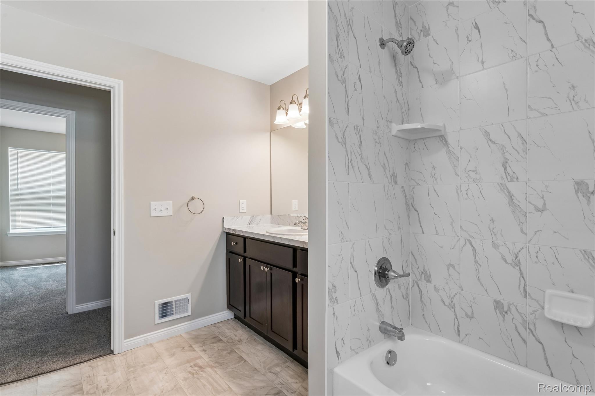 22728 Mac Arthur Property Photo 15