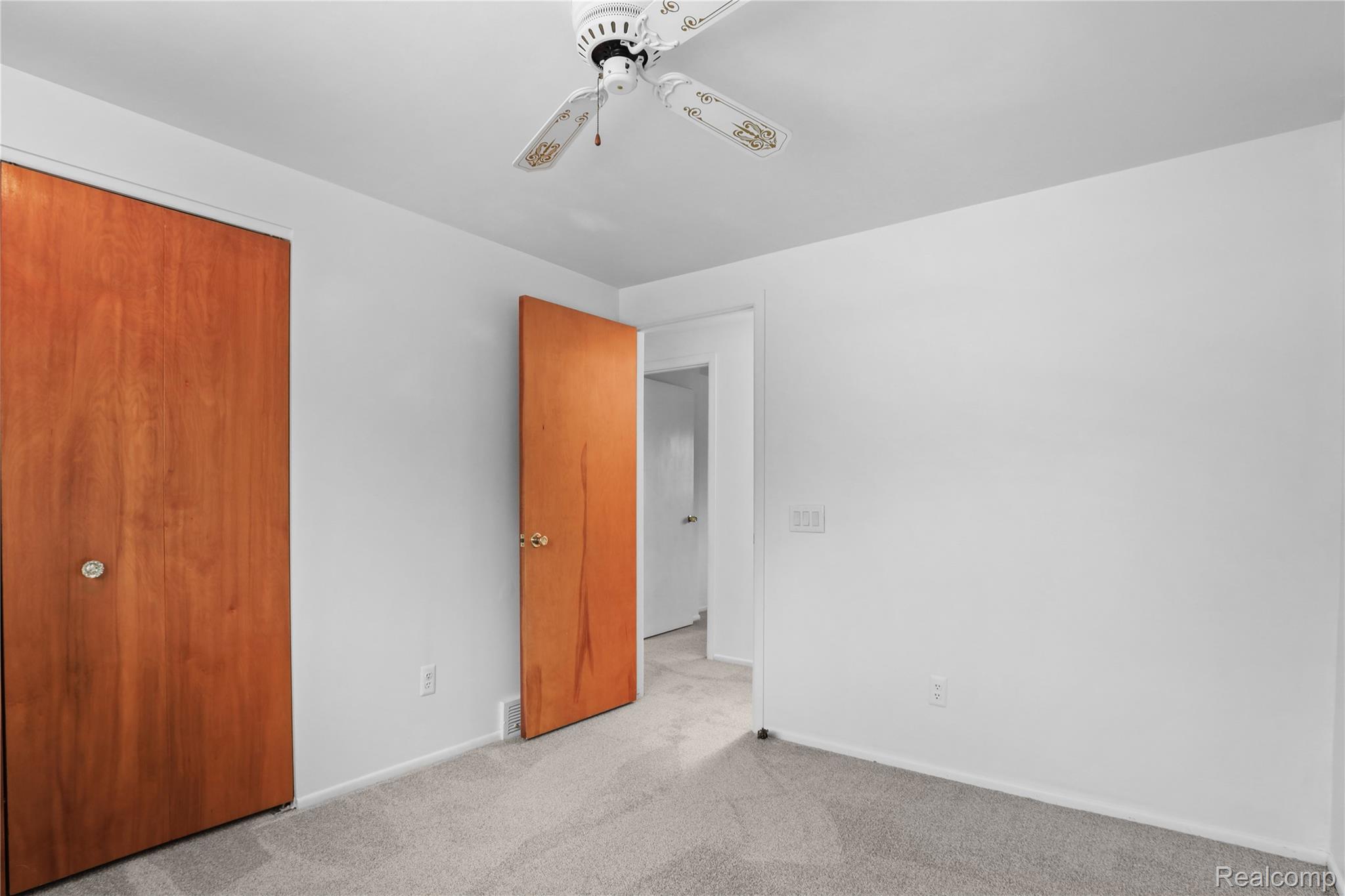 2814 Burgess Hill Drive Property Photo 22