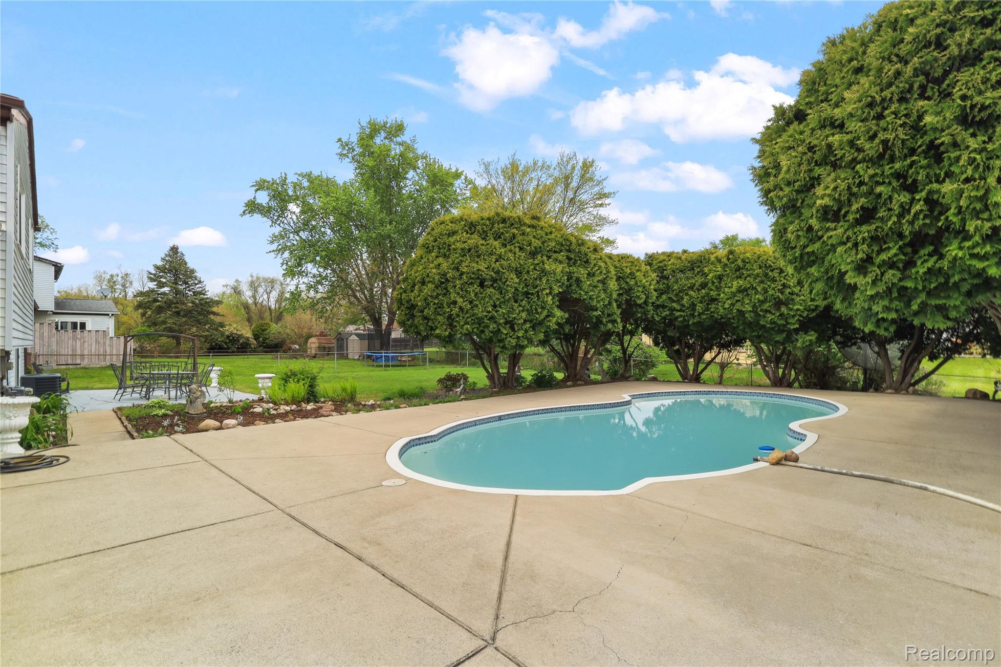 2814 Burgess Hill Drive Property Photo 28
