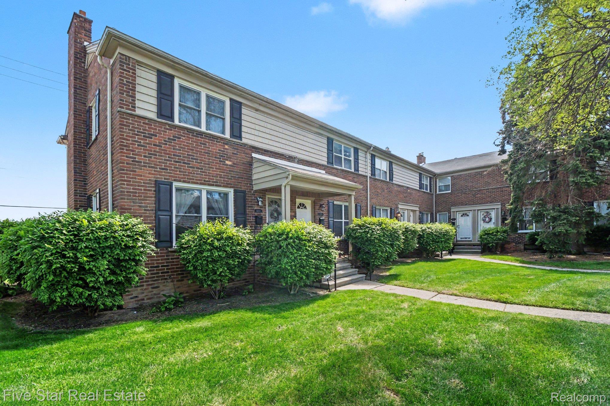3370 Coolidge Highway Property Photo 4