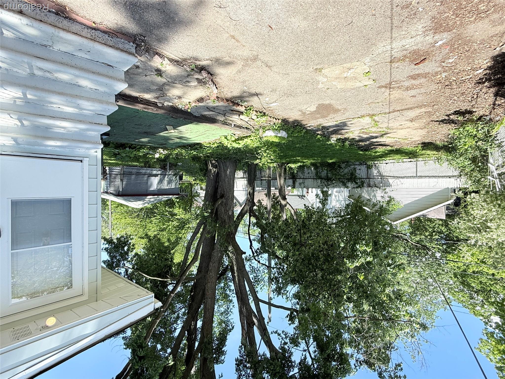 266 W Bennett Avenue Property Photo 6
