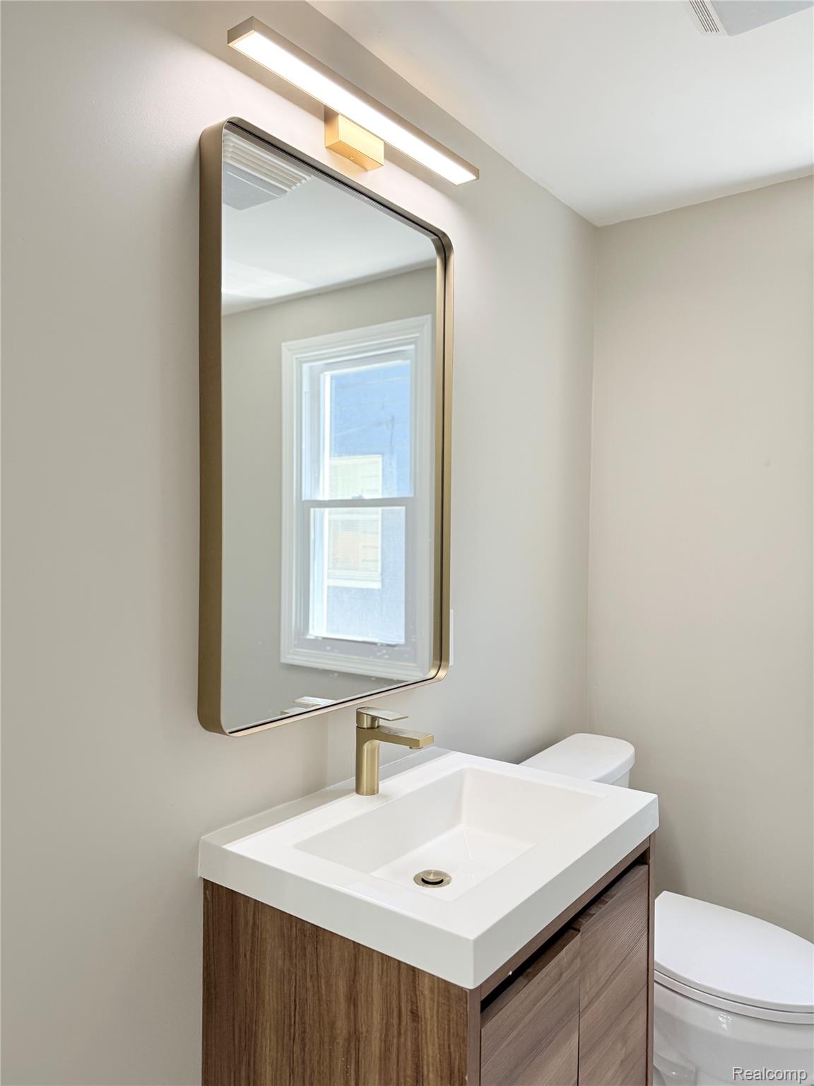 266 W Bennett Avenue Property Photo 16